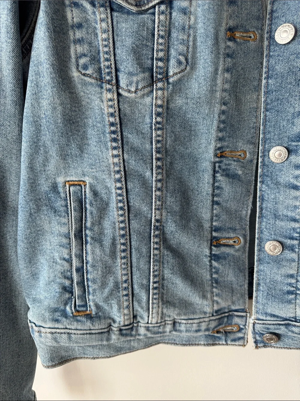 Levi's Light Blue Vintage-Inspired Denim Jacket